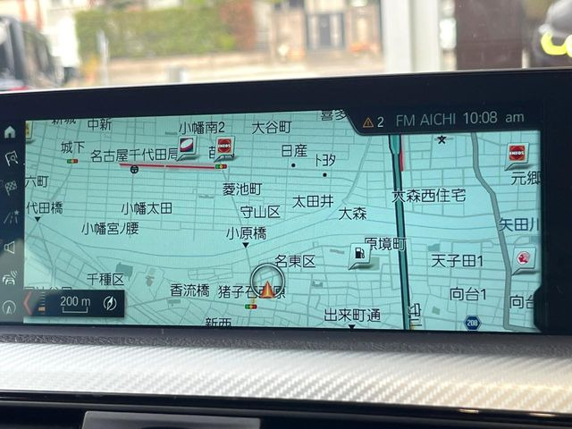 �������i�r:��̊��̂���i�r�́A����������ԓ������o���Ă���܂��BBluetooth�Đ��ȂǃI�[�f�B�I�@�\���[�����Ă���܂��̂ŁA�^�]�����y���߂܂���