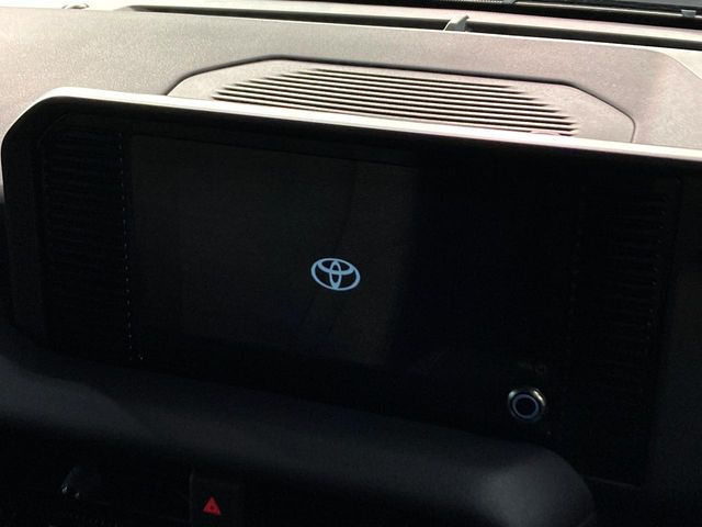 �y8�C���` �f�B�X�v���C�I�[�f�B�I�z���ʂ̃f�B�X�v���C��AppleCarPlay��AndroidAuto�����p�\�B�傫�ȉ�ʂŃX�}�z�i�r�A�v���������p���������܂���