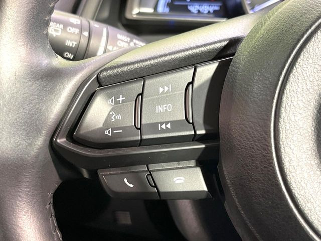 �y�X�e�A�����O�X�C�b�`�z�^�]���A�O������ڐ������炷���ƂȂ��A�I�[�f�B�I���̑��삪�\�ȕ֗��@�\!���S&���K�ȃh���C�u�����o���Ă���܂���