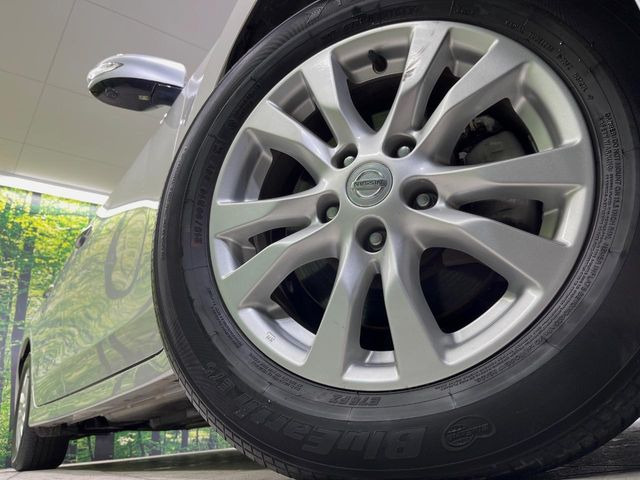 �y����16�C���`�A���~�z�C�[���z�O�ςɃ}�b�`���������A���~�z�C�[���𑕒����Ă���܂��B�e��ЊO�A���~�z�C�[����A�X�^�b�h���X�^�C�����戵�����Ă���܂��B���񂲑��k����������