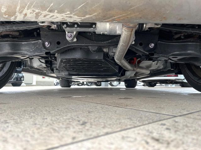 ����肪���ꂢ�Ȃ����ɁA�h�K���H�̎{�H���I�X�X���B�~��n��͂������A���ݕ��ɂ��Z���̕���A��Ń}�����E�E�B���^�[�X�|�[�c���������ɂ��D�]���������Ă���܂��B