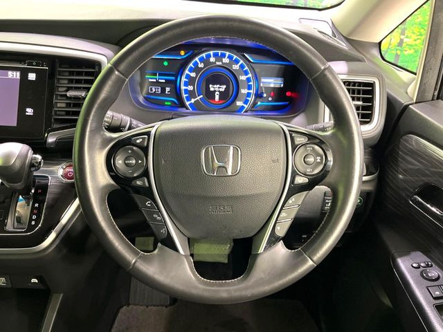 �y�����v�����X�e�A�����O�z�㎿�Ȋv���g�p���邱�ƂŁA��ɂ����������݂ƂĂ��^�]���₷���n���h���ł���