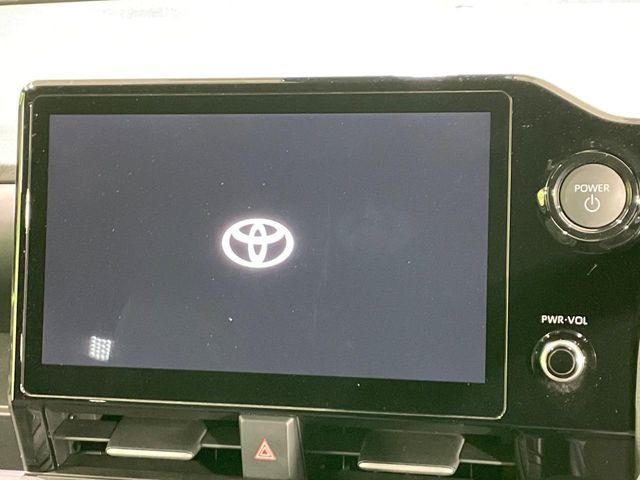 �y10.5�C���`�i�r�z�������ƃC���p�N�g�̂�����ʃi�r�𑕔��B�e��I�[�f�B�I����͂������A�X�}�z�A�g���ł��闘�֐��̍����i�r�ł���