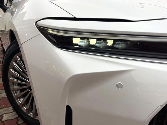 �y4��LED�w�b�h���C�g�z�X�^�C���b�V���Ȍ����ڂ�4��LED�w�b�h���C�g�𑕔���X�^�C�������łȂ��A��Ԃ̑��s�����E�ǍD�ň��S���Ă���肢�������܂��B