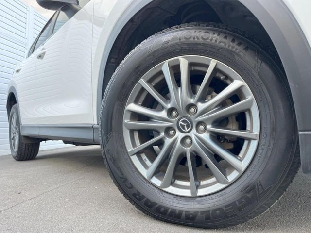 �y����17�C���`�A���~�z�C�[���z�O�ςɃ}�b�`���������A���~�z�C�[���𑕒����Ă���܂��B�e��ЊO�A���~�z�C�[����A�X�^�b�h���X�^�C�����戵�����Ă���܂��B���񂲑��k����������