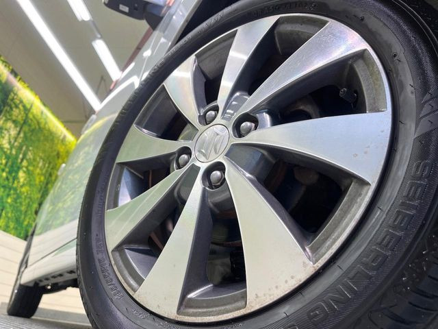 �y����15�C���`�A���~�z�C�[���z�O�ςɃ}�b�`���������A���~�z�C�[���𑕒����Ă���܂��B�e��ЊO�A���~�z�C�[����A�X�^�b�h���X�^�C�����戵�����Ă���܂��B���񂲑��k����������