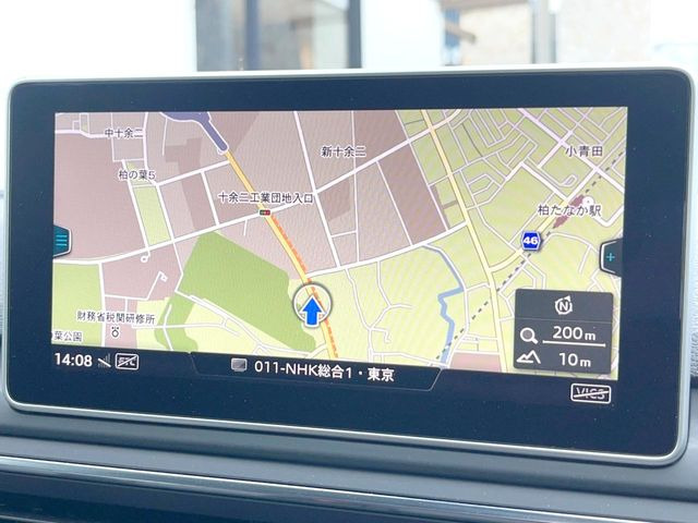 ���A�E�f�B�����i�r:��̊��̂���i�r�́A����������ԓ������o���Ă���܂��BBluetooth�Đ��ȂǃI�[�f�B�I�@�\���[�����Ă���܂��̂ŁA�^�]�����y���߂܂���