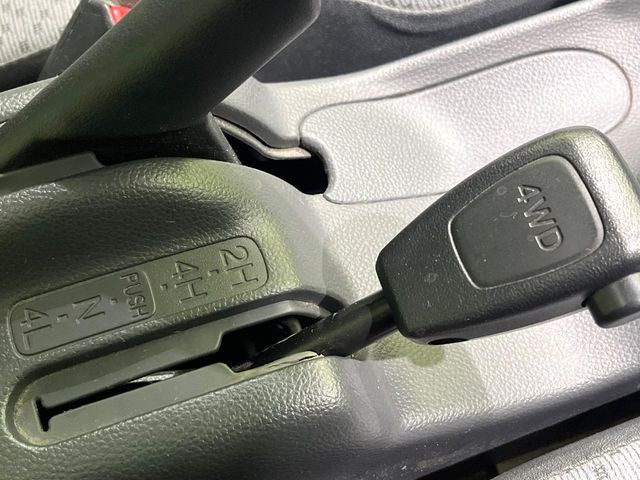 4WD�̂��Ԃł��̂ŁA�ᓹ�ł����S�ł���~��n�n��ɂ��Z�܂��̕��ȊO�ɂ��A�E�B���^�[�X�|�[�c����̕���~��n��֋A�Ȃ����@�������ɂ���������!