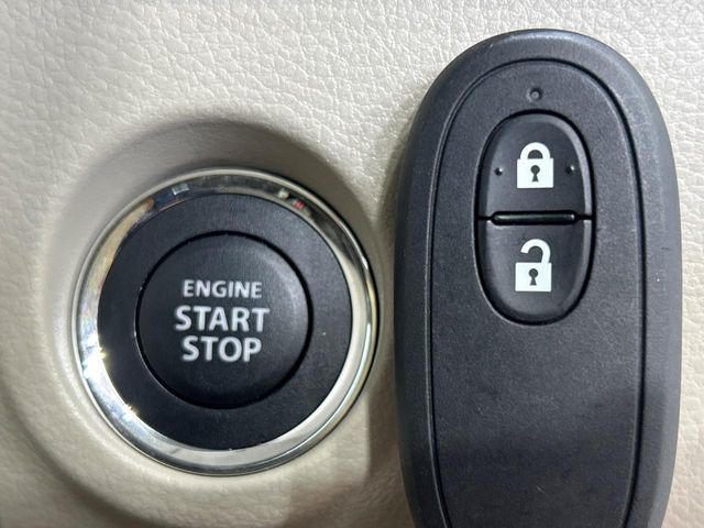 �y�L�[���X�X�^�[�g�V�X�e���z�J�o����|�P�b�g�ɓ��ꂽ�܂܂ł��h�A�̎{���E�������\�ȃX�}�[�g�L�[�𑕔��B�G���W���̃I���E�I�t�����J�M�����o���K�v����������Ƃ��Ă��֗��ł���