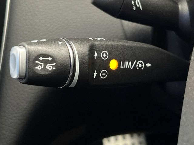 ���f�B�X�^���X�p�C���b�g�f�B�X�g���j�b�N:�s�s�A�x�O�A�������H�Ȃǂ̑��s���ɁA�X�e���I�}���`�p�[�p�X�J�����ƃ��[�_�[�Z���T�[�ɂ��A�O���Ԃ�F�����đ��x�ɉ������Ԋԋ������ێ����鎟����̃N���R��!