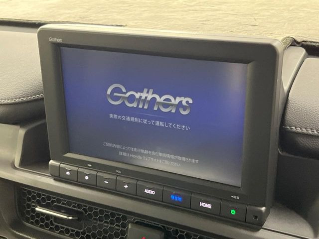 �y�����i�r�z�l�C�̏����i�r�𑕔����Ă���܂��B�i�r�̎g���₷���͂������A�I�[�f�B�I�@�\���[��!�L�����v�◷�s�͂������A�ʋ΂┃�����ȂǕ��i�̃h���C�u���y�����Ȃ�͂���