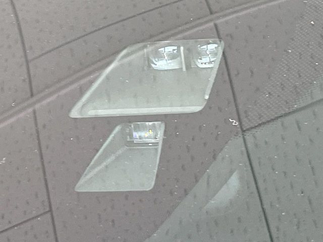 �y�X�}�[�g�V�e�B�u���[�L�T�|�[�g�z�ᑬ���s���ɑO���̎ԗ�����F�����A�Փ˂������Ȏ��͌x��ƃu���[�L�ŏՓˉ���Ɣ�Q�y�����A�V�X�g�B�����S�Ƀh���C�u�����y���݂��������܂��B