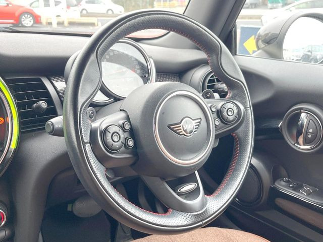 ���n���h�����̃X�������Ȃ��A���ꂢ�ȏ�Ԃ��ێ����Ă���܂��B�e�X�C�b�`���̓�����m�F�ς݂ł��B