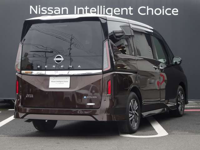 セレナ1.4 e-POWER ハイウェイスターV