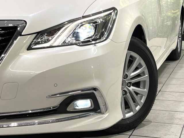 �yLED�w�b�h���C�g�z���V����ԑ��s�����ǍD�Ȏ��E���m�ۂ����S���ĉ^�]�ł��鍂�P�xLED�w�b�h���C�g�𑕔�!�_�����x�������A����d�͂��}�����Ă��܂��B