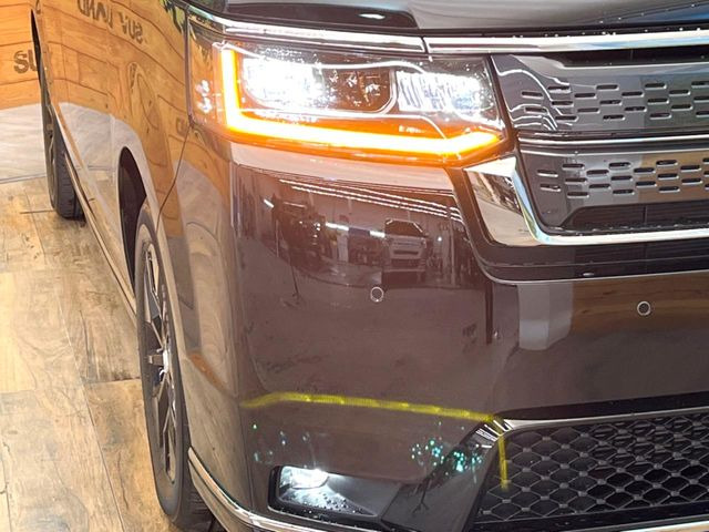 �yLED�w�b�h���C�g�z���V����ԑ��s�����ǍD�Ȏ��E���m�ۂ����S���ĉ^�]�ł��鍂�P�xLED�w�b�h���C�g�𑕔�!�_�����x�������A����d�͂��}�����Ă��܂��B