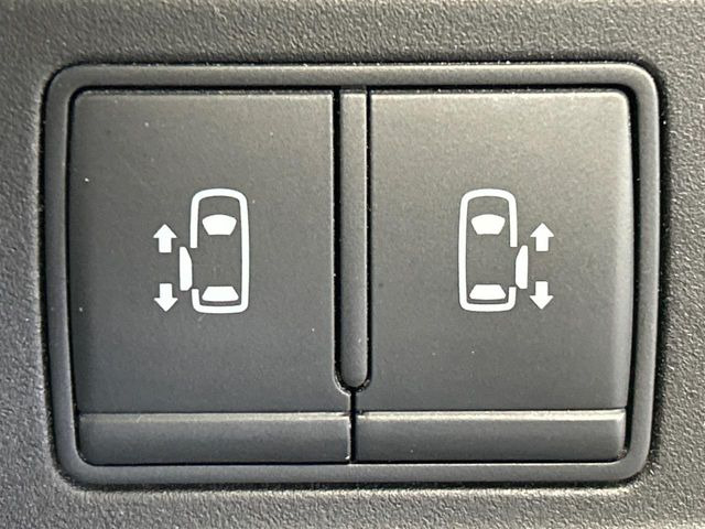 �y�����p���[�X���C�h�h�A�z�X�}�[�g�L�[��^�]�Ȃ̃X�C�b�`�Ō�ȗ����X���C�h�h�A�̊J���\���d��������͂����ăh�A���J����K�v�������A�����Ȃ��q�l�ł��ȒP�ɊJ���߂ł����K�ł���