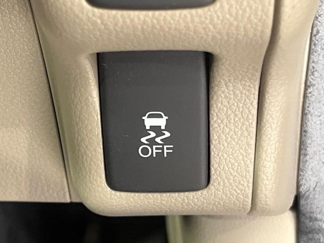 �y������h�~���u�z�ԗ��̉���������m����ƁA�����I�Ɏԗ��̐i�s������ۂ悤�Ɏԗ��𐧌䂵�܂��B�J�̓��ȂǊ���₷���H�ʏ󋵂ł����S�ȉ^�]���\�ł��B