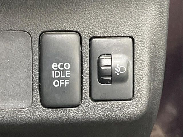 �y�A�C�h�����O�X�g�b�v�z�ԐM����a�؂Œ�Ԃ����ۂɃG���W�����~���A���ʂȔR���̏����}���܂��B�R��������ی�ɂȂ���@�\��G���W���̓u���[�L�𗣂��΍Ďn�����܂��B