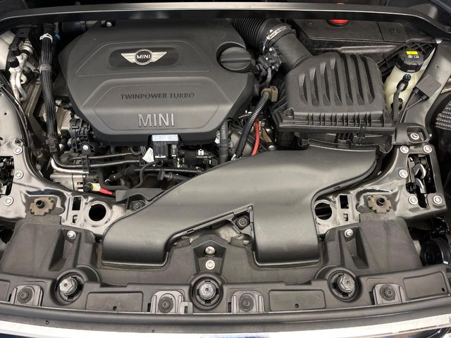 �����X�ł́A�e���[�J�[�̐�p�f�f�e�X�^�[�𓱓��B���Ǝ��i�����e�N�j�J���X�^�b�t���풓���Ă���܂��̂ŁA������̍ۂɂ����S���Ă����p���������܂��B