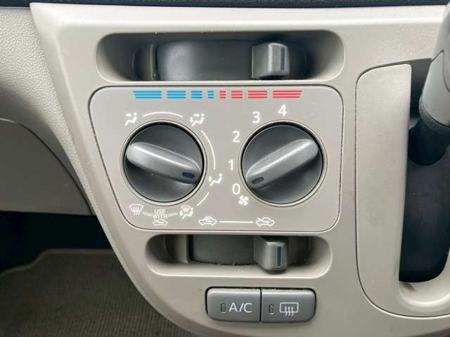 �C�ɂȂ邨�Ԃ�����܂�����E�̓d�b�ԍ����璼�ڂ��X�ɂ��₢���킹���������B�x�����@����ԗ����A��Ԃ܂łȂ�ł������������Ē����܂��B�X�^�b�t�ꓯ���A�����҂����Ă���܂��B