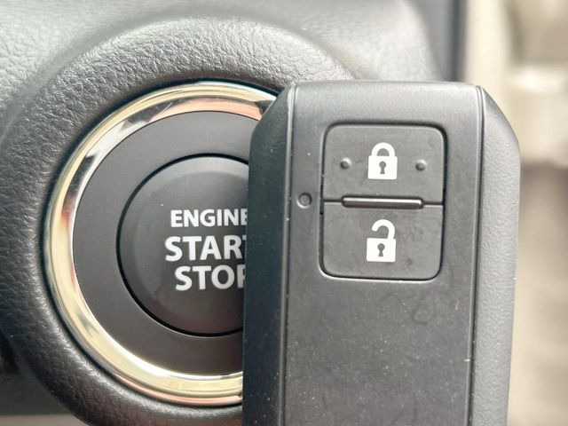 �y�L�[���X�X�^�[�g�V�X�e���z�J�o����|�P�b�g�ɓ��ꂽ�܂܂ł��h�A�̎{���E�������\�ȃX�}�[�g�L�[�𑕔��B�G���W���̃I���E�I�t�����J�M�����o���K�v����������Ƃ��Ă��֗��ł���