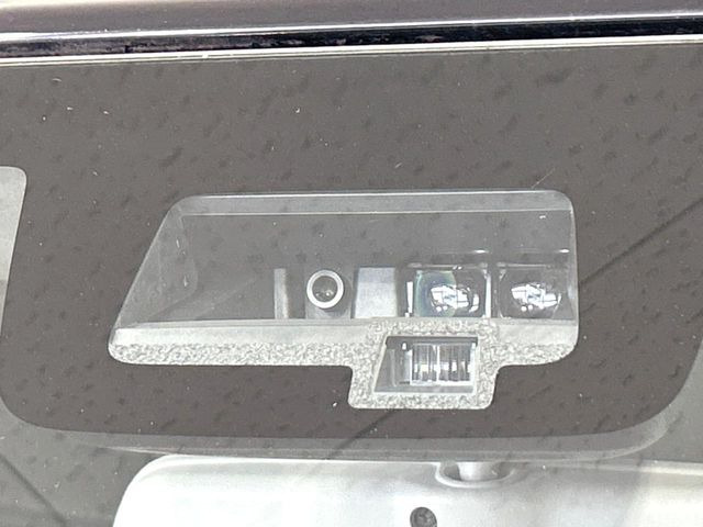 �y�X�Y�L �Z�[�t�e�B�T�|�[�g�z���s���ɑO���̎ԗ�����F�����A�Փ˂������Ȏ��͌x��ƃu���[�L�ŏՓˉ���Ɣ�Q�y�����A�V�X�g�B�����S�Ƀh���C�u�����y���݂��������܂��B