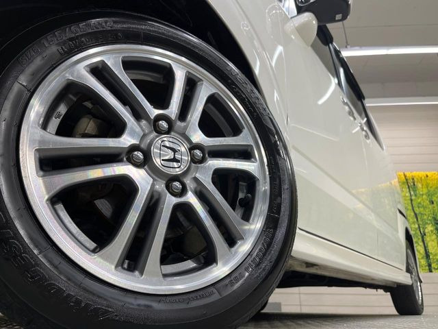 �y�����A���~�z�C�[���z�f�U�C�����̍��������A���~�z�C�[���𑕒����Ă���܂��B�e��ЊO�A���~�z�C�[����A�X�^�b�h���X�^�C�����戵�����Ă���܂��B���񂲑��k����������