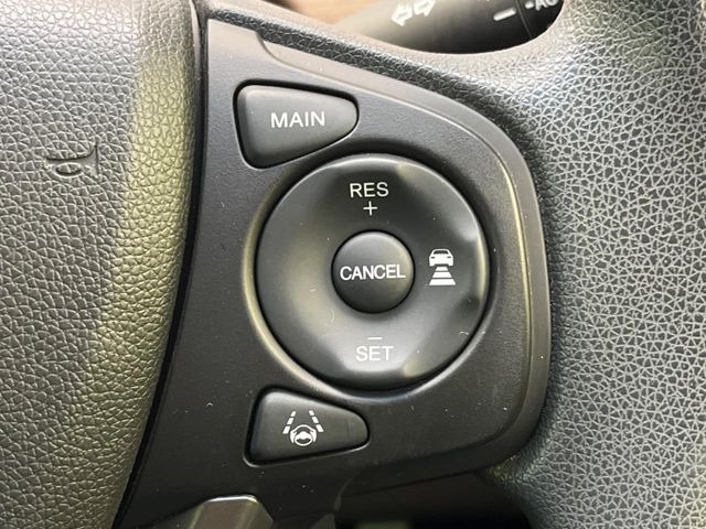 �y�A�_�v�e�B�u�N���[�Y�R���g���[���z�������H�ł̒��������s���y��!!�����ő��x��ۂN���[�Y�R���g���[�����A�Փˌy���V�X�e���ƘA�g���A�O���̎ԗ������m���ĎԊԂ�ۂ悤�ɑ��x���߂��Ă���܂�!!