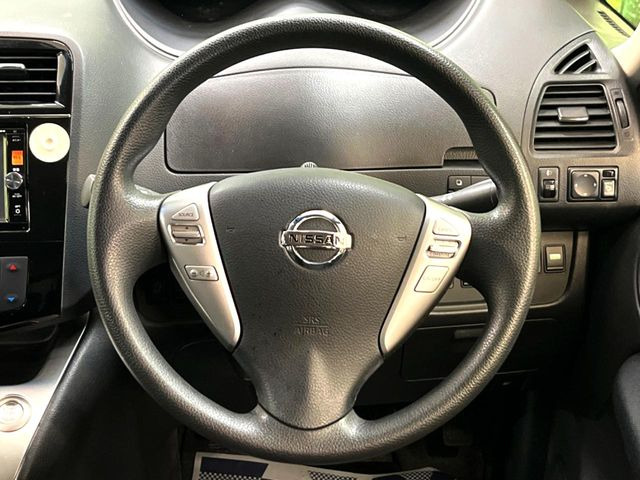 �y�X�e�A�����O�X�C�b�`�z�^�]���A�O������ڐ������炷���ƂȂ��A�I�[�f�B�I���̑��삪�\�ȕ֗��@�\!���S&���K�ȃh���C�u�����o���Ă���܂���