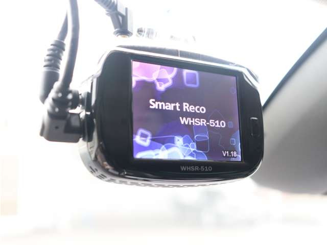 �h�C�c�̃{���{���`���[�j���O���[�J�[HEICO SPORTIV�̐��K�̔��X���t���ƈ��m���ɂ�HEICO SPORTIV�v���~�A���p�[�g�i�[KANTO / TOKAI�Ƃ��ĉ^�c�����Ă��܂��B