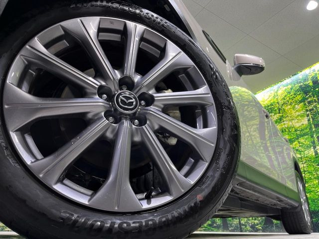 �y����20�C���`�A���~�z�C�[���z�O�ςɃ}�b�`���������A���~�z�C�[���𑕒����Ă���܂��B�e��ЊO�A���~�z�C�[����A�X�^�b�h���X�^�C�����戵�����Ă���܂��B���񂲑��k����������