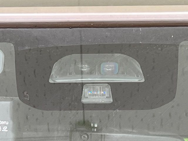 �y�V�e�B�u���[�L�A�N�e�B�u�V�X�e���z�ᑬ���s���ɑO���̎ԗ�����F�����A�Փ˂������Ȏ��͌x��ƃu���[�L�ŏՓˉ���Ɣ�Q�y�����A�V�X�g�B�����S�Ƀh���C�u�����y���݂��������܂��B