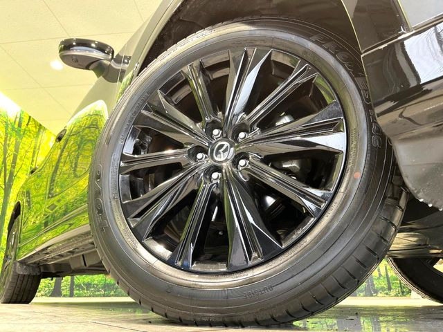 �y����19�C���`�A���~�z�C�[���z�O�ςɃ}�b�`���������A���~�z�C�[���𑕒����Ă���܂��B�e��ЊO�A���~�z�C�[����A�X�^�b�h���X�^�C�����戵�����Ă���܂��B���񂲑��k����������