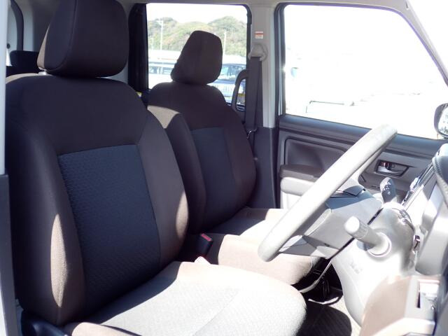 �t�����g�V�[�g�A��ԗǍD�ň��S�ł��B�傫�ȉ�����Ȃ����S�ł�