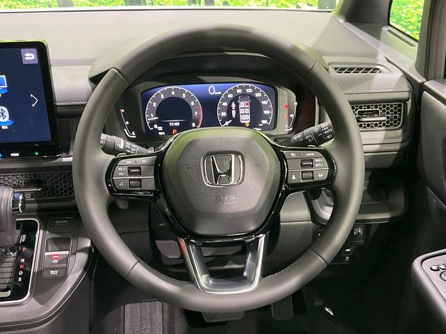 �y�����v�����X�e�A�����O�z�㎿�Ȋv���g�p���邱�ƂŁA��ɂ����������݂ƂĂ��^�]���₷���n���h���ł���