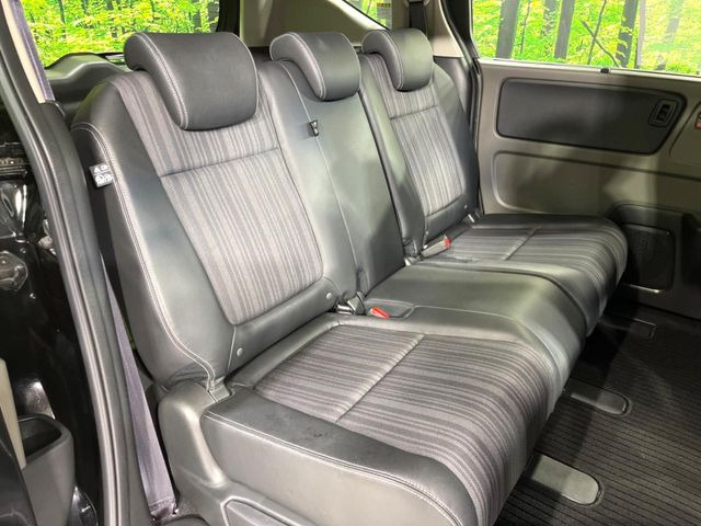 �y�n�[�t���U�[�V�[�g�z�������ƍ���S�n�𗼗������l�C�̃V�[�g���w�ʁE���ʂ̃t�@�u���b�N�f�ނ́A�ʋC���̗ǂ��⊊��ɂ����ɗD��Ă��܂��B�C���╞���ɍ��E���ꂸ���K�ɂ���肢�������܂��B