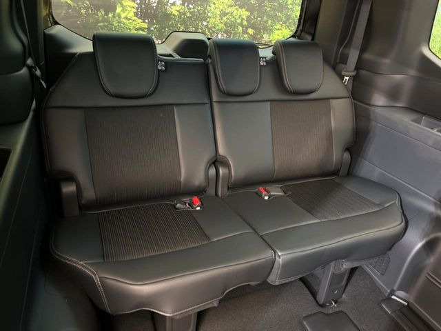 3��ڃV�[�g�͂�������ԗǍD����l�ł��������ƍ����Ē����܂��̂ŁA��l���ł̂��o���������N���N�ł��􂲉Ƒ��ŁA�C�̒m�ꂽ���ԂŁA�h���C�u�ɍs���̂��y���݂ł��ˁ�