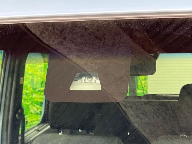 �y�X�}�[�g�A�V�X�g�z���s���ɑO���̎ԗ�����F�����A�Փ˂������Ȏ��͌x��ƃu���[�L�ŏՓˉ���Ɣ�Q�y�����A�V�X�g�B�����S�Ƀh���C�u�����y���݂��������܂��B