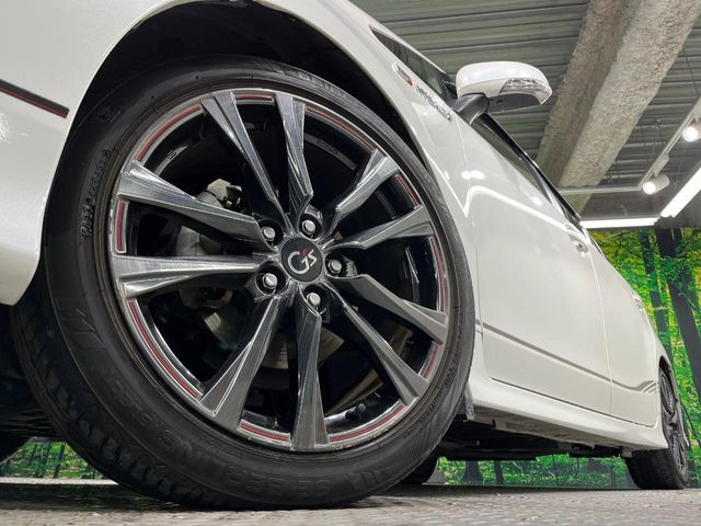 �y�O���[�h��p���������C���`�A���~�z�C�[���z�f�U�C�����̍��������A���~�z�C�[���𑕒����Ă���܂��B�e��ЊO�A���~�z�C�[����A�X�^�b�h���X�^�C�����戵�����Ă���܂��B���񂲑��k����������