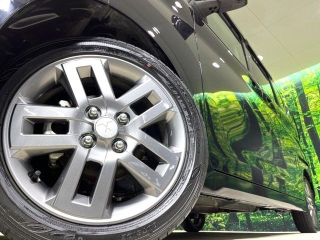 �y�����A���~�z�C�[���z�O�ςɃ}�b�`���������A���~�z�C�[���𑕒����Ă���܂��B�e��ЊO�A���~�z�C�[����A�X�^�b�h���X�^�C�����戵�����Ă���܂��B���񂲑��k����������