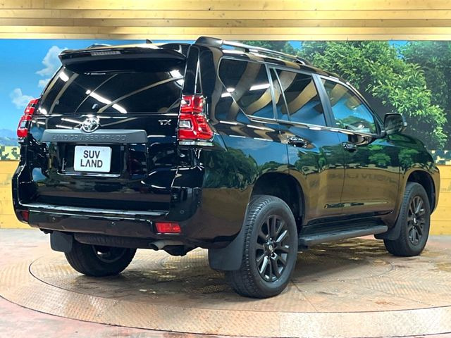 ☆全国のネクステージからお取り寄せが可能※!遠方の店舗に展示してあるクルマが気になる場合も、最寄りの店舗でご覧いただくことが可能です!是非私たちに要望をお聞かせください!※別途費用