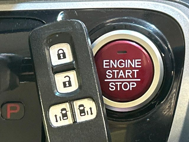 �y�L�[���X�X�^�[�g�V�X�e���z�J�o����|�P�b�g�ɓ��ꂽ�܂܂ł��h�A�̎{���E�������\�ȃX�}�[�g�L�[�𑕔��B�G���W���̃I���E�I�t�����J�M�����o���K�v����������Ƃ��Ă��֗��ł���