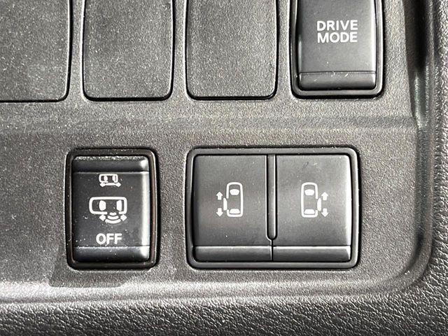 �y�����p���[�X���C�h�h�A�z�X�}�[�g�L�[��^�]�Ȃ̃X�C�b�`�Ō�ȗ����X���C�h�h�A�̊J���\���d��������͂����ăh�A���J����K�v�������A�����Ȃ��q�l�ł��ȒP�ɊJ���߂ł����K�ł���