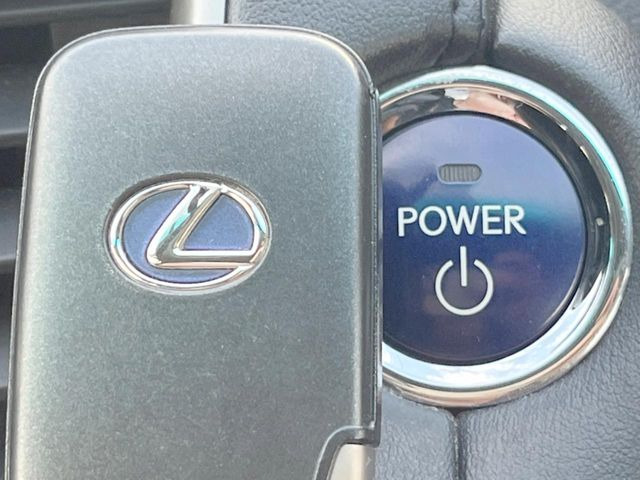 �y�X�}�[�g�L�[�z�J�o����|�P�b�g�ɓ��ꂽ�܂܂ł��h�A�̎{���E�������\�ȃX�}�[�g�L�[�𑕔��B�G���W���̃I���E�I�t�����J�M�����o���K�v����������Ƃ��Ă��֗��ł���