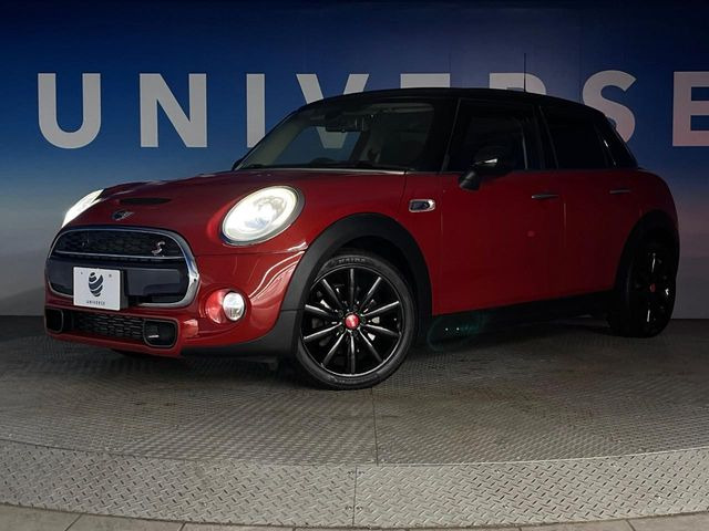 ��LED�w�b�h���C�g:��ԑ��s�����ǍD�Ȏ��E���m�ۂ����S���ĉ^�]�ł��鍂�P�xLED�w�b�h���C�g�𑕔�!�_�����x�������A����d�͂��}�����Ă��܂��B