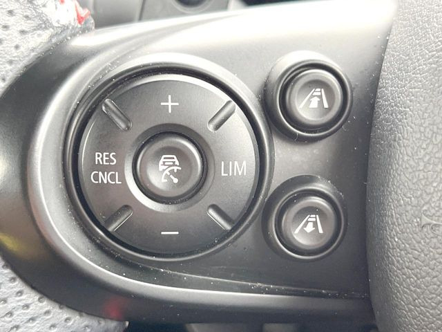 ���A�N�e�B�u�N���[�Y�R���g���[��:�O�̎ԂƂ̎Ԋԋ��������ɂƂ�A��葬�x�Ŏ������s���Ă���鎟����̃N���[�Y�R���g���[��!��ɍ������H�⎩���Ԑ�p���H�Ŏg�p����֗��ȋ@�\�ł�!