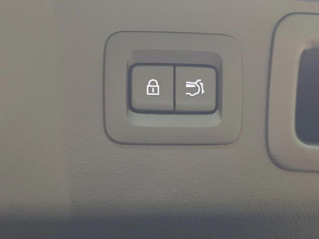 �y�p���[�o�b�N�h�A�z�X�}�[�g�L�[��^�]�Ȃ̃{�^�������������Ń��A�Q�[�g�������ŊJ���܂�!�ו��������Ă��鎞��A�����ʒu�ɂ���o�b�N�h�A��߂�ۂɕ֗��ȋ@�\�ł���