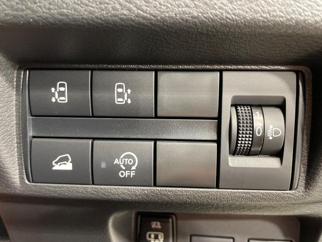 �y�����p���[�X���C�h�h�A�z�X�}�[�g�L�[��^�]�Ȃ̃X�C�b�`�Ō�ȗ����X���C�h�h�A�̊J���\���d��������͂����ăh�A���J����K�v�������A�����Ȃ��q�l�ł��ȒP�ɊJ���߂ł����K�ł���