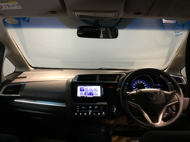 フィット1.5 ハイブリッド Fパッケージ